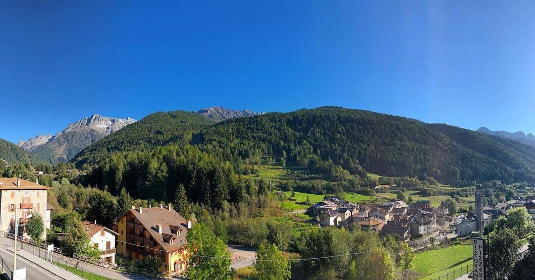 Albergo Al Maniero Ponte Di Legno Zewnętrze zdjęcie